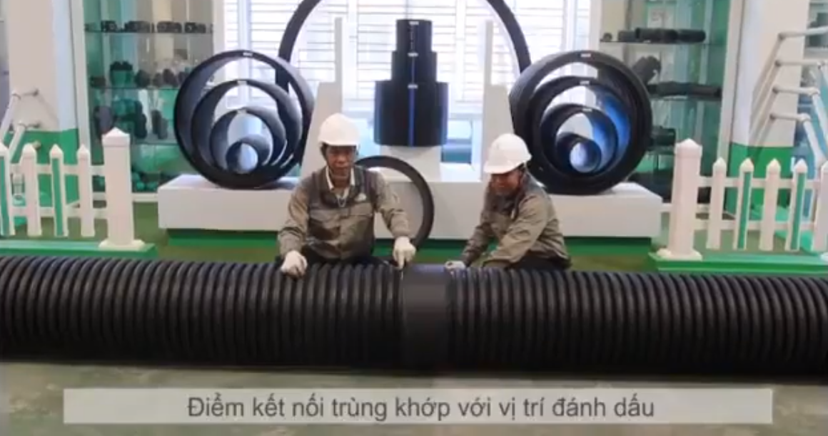 Hoàn tất quá trình lắp đặt ống nhựa HDPE gân sóng